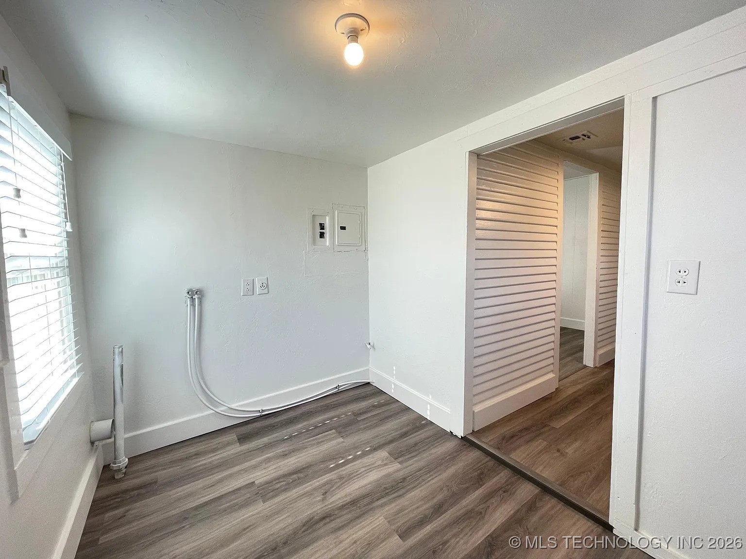 1515 E Oak Street Property Photo 22