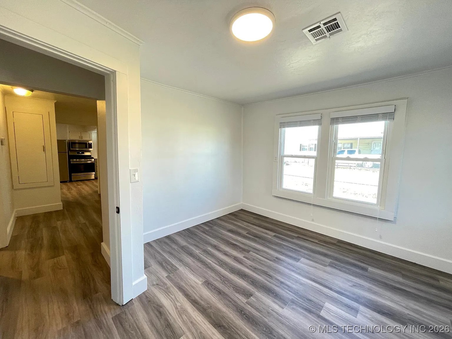 1515 E Oak Street Property Photo 26