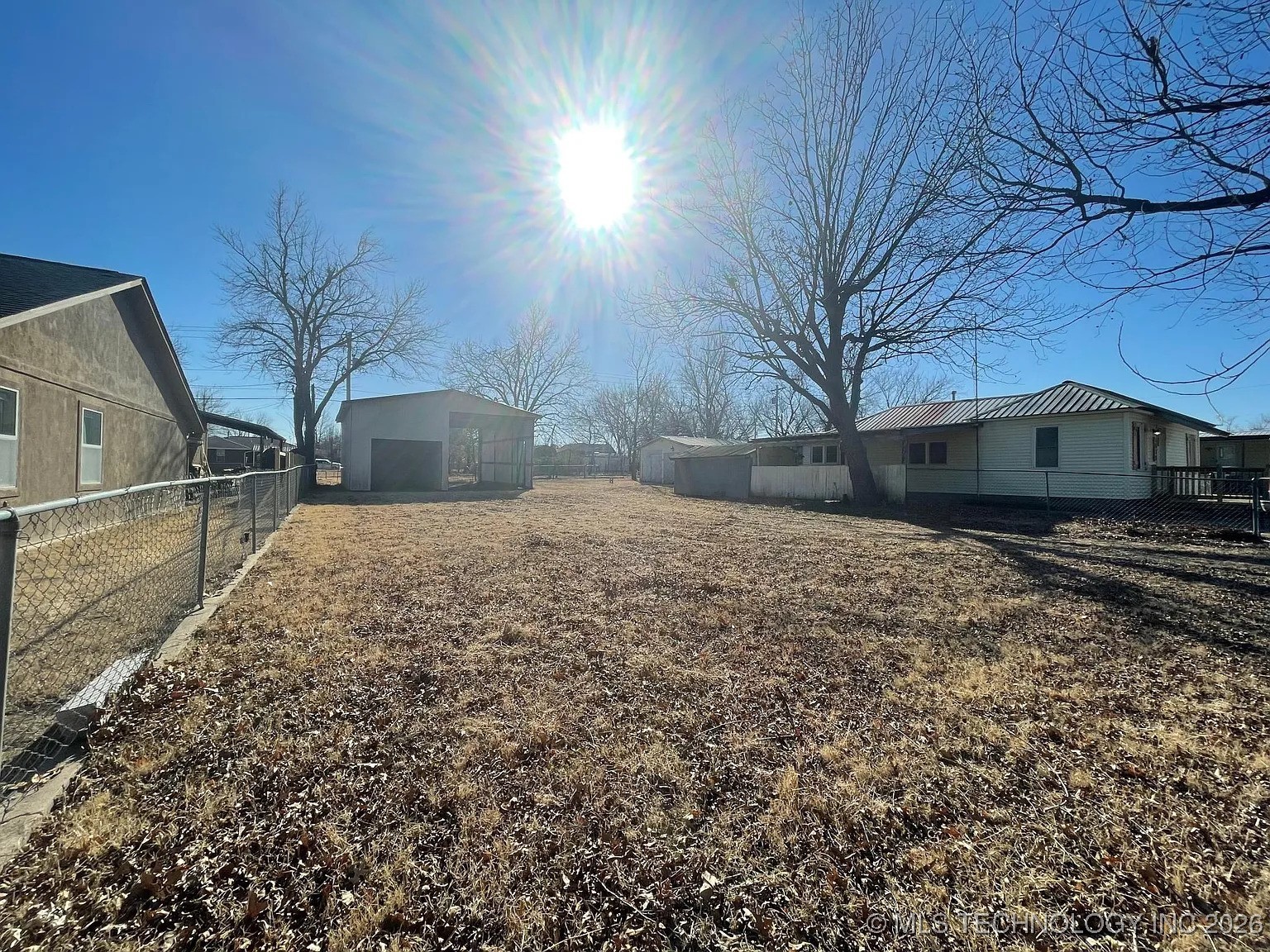 1515 E Oak Street Property Photo 32