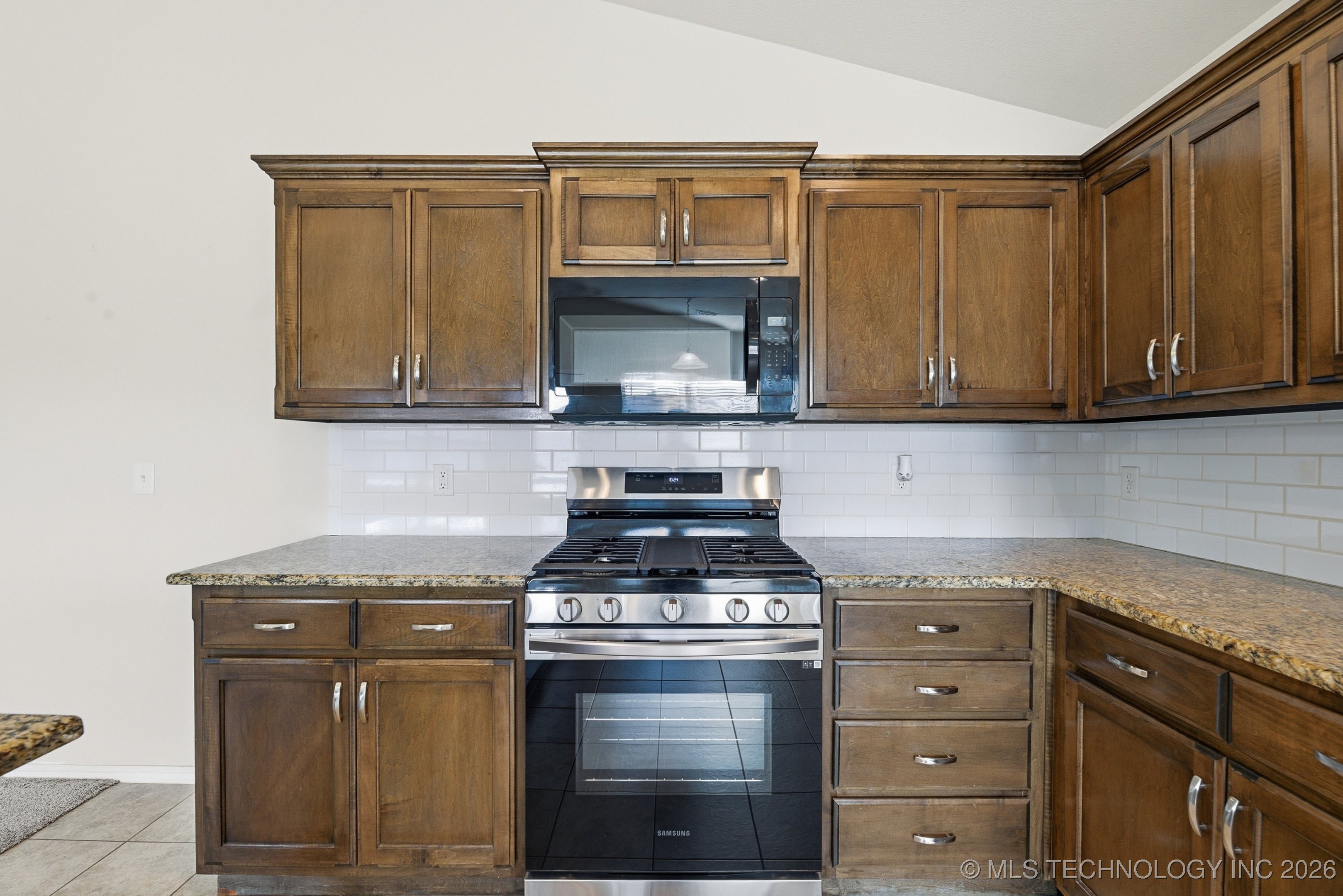 3904 W 104th Street S Property Photo 10