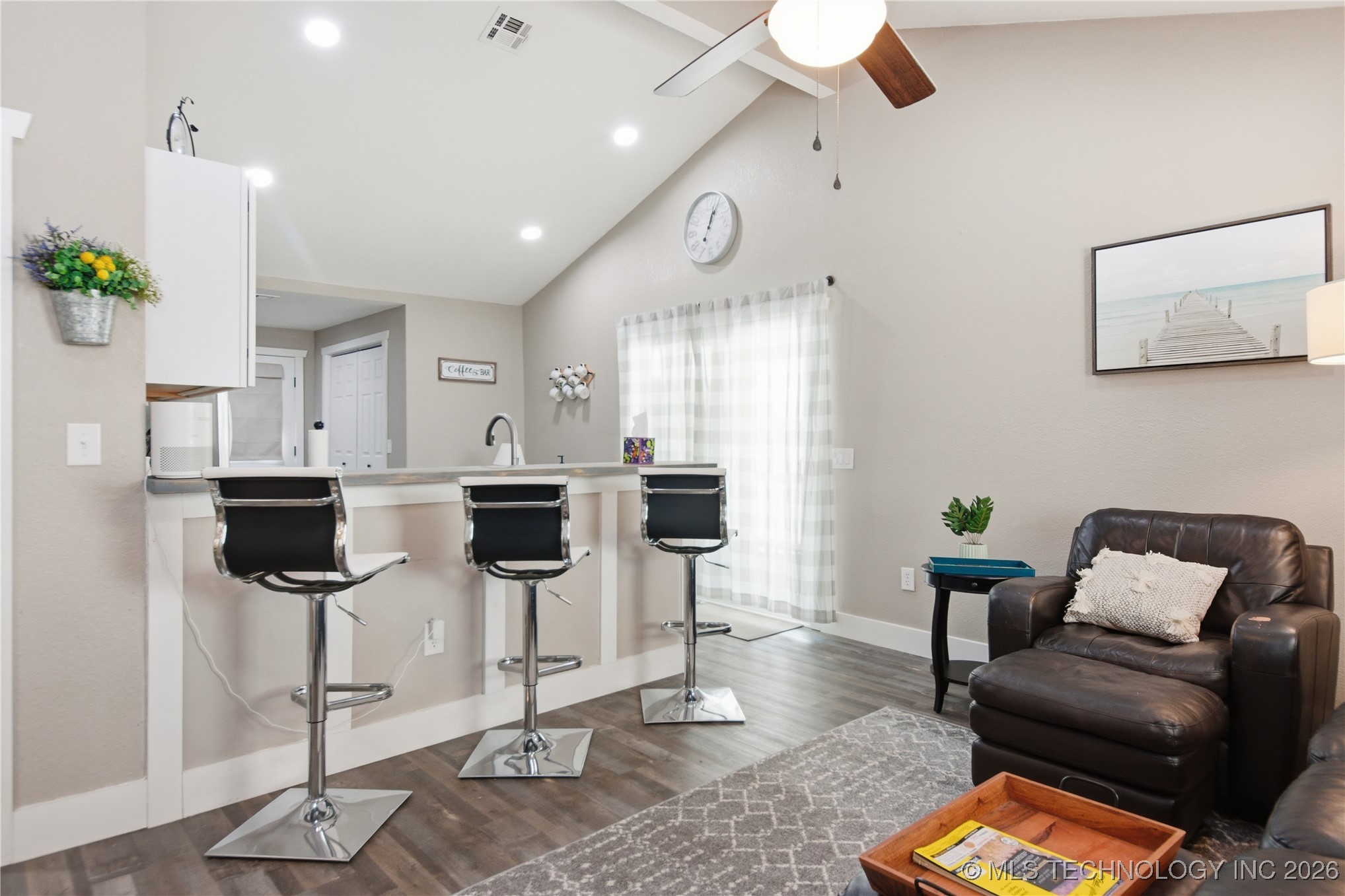 68 W 480 Road Property Photo 7