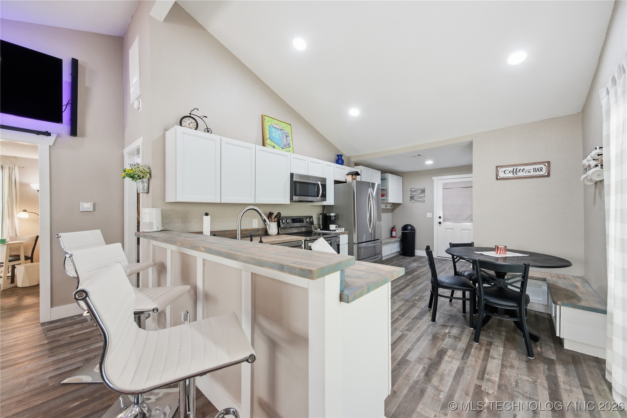 68 W 480 Road Property Photo 8