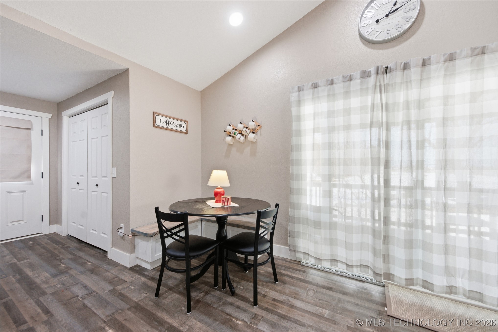 68 W 480 Road Property Photo 9