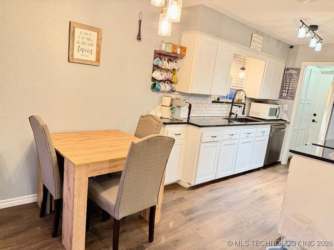 21609 E 32nd Place S Property Photo 11