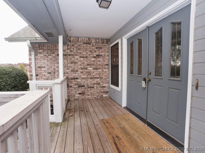 1119 Rolling Oaks Road Property Photo 4