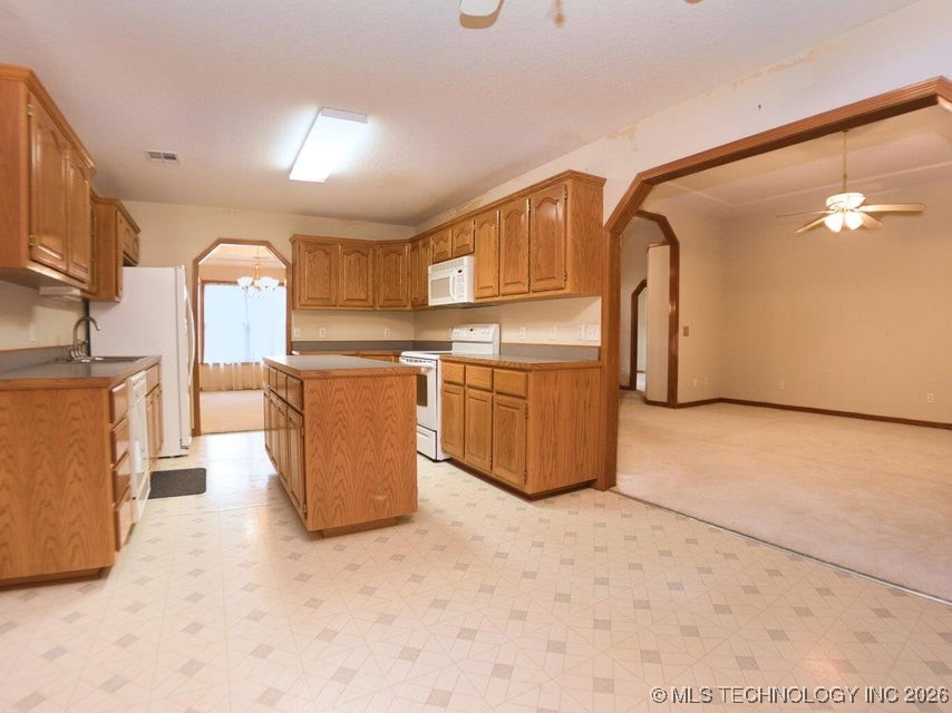 1119 Rolling Oaks Road Property Photo 15