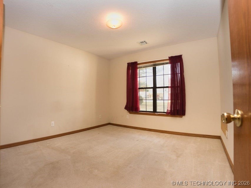 1119 Rolling Oaks Road Property Photo 30