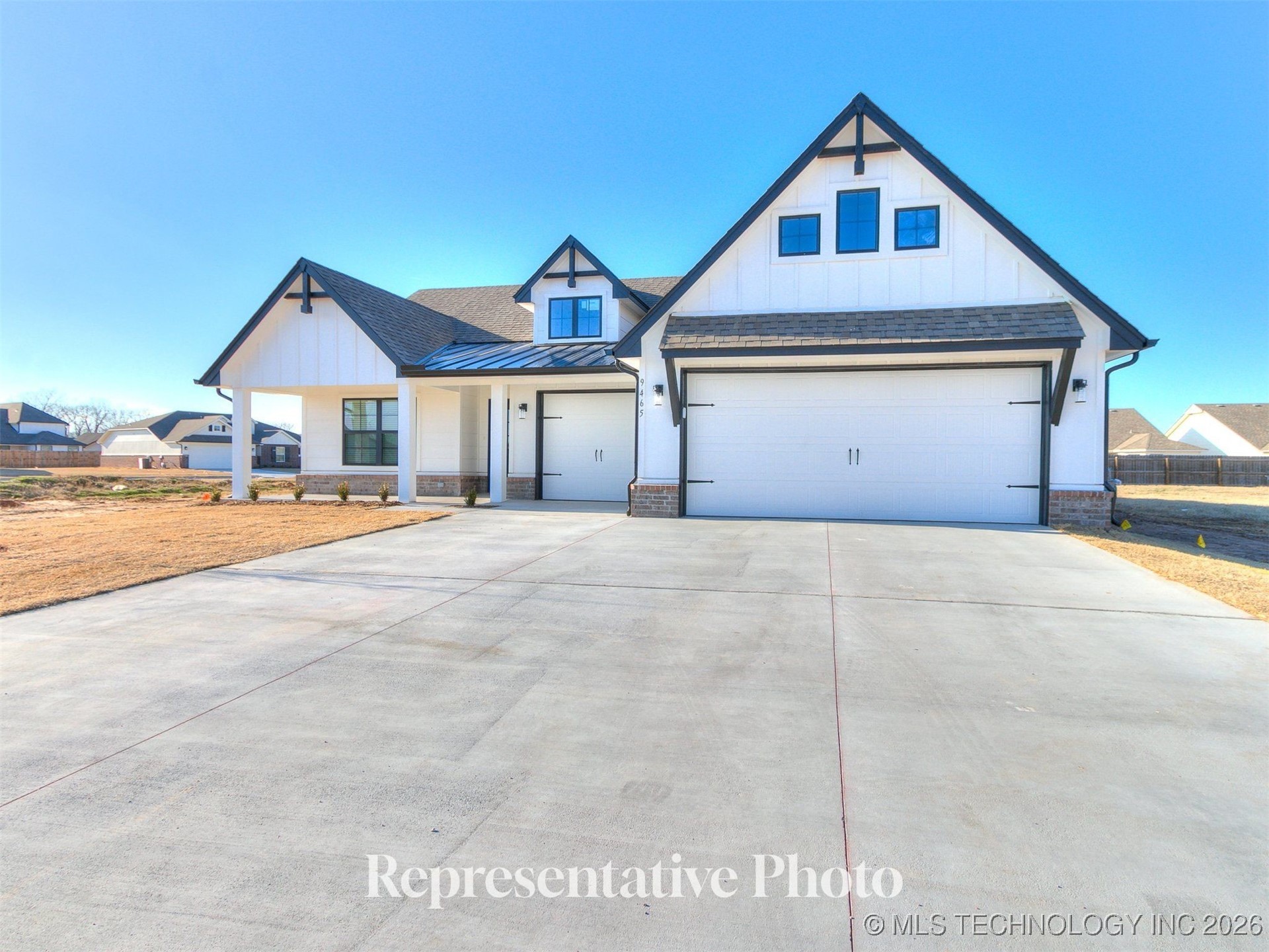 3814 W Laredo Street Property Photo 4