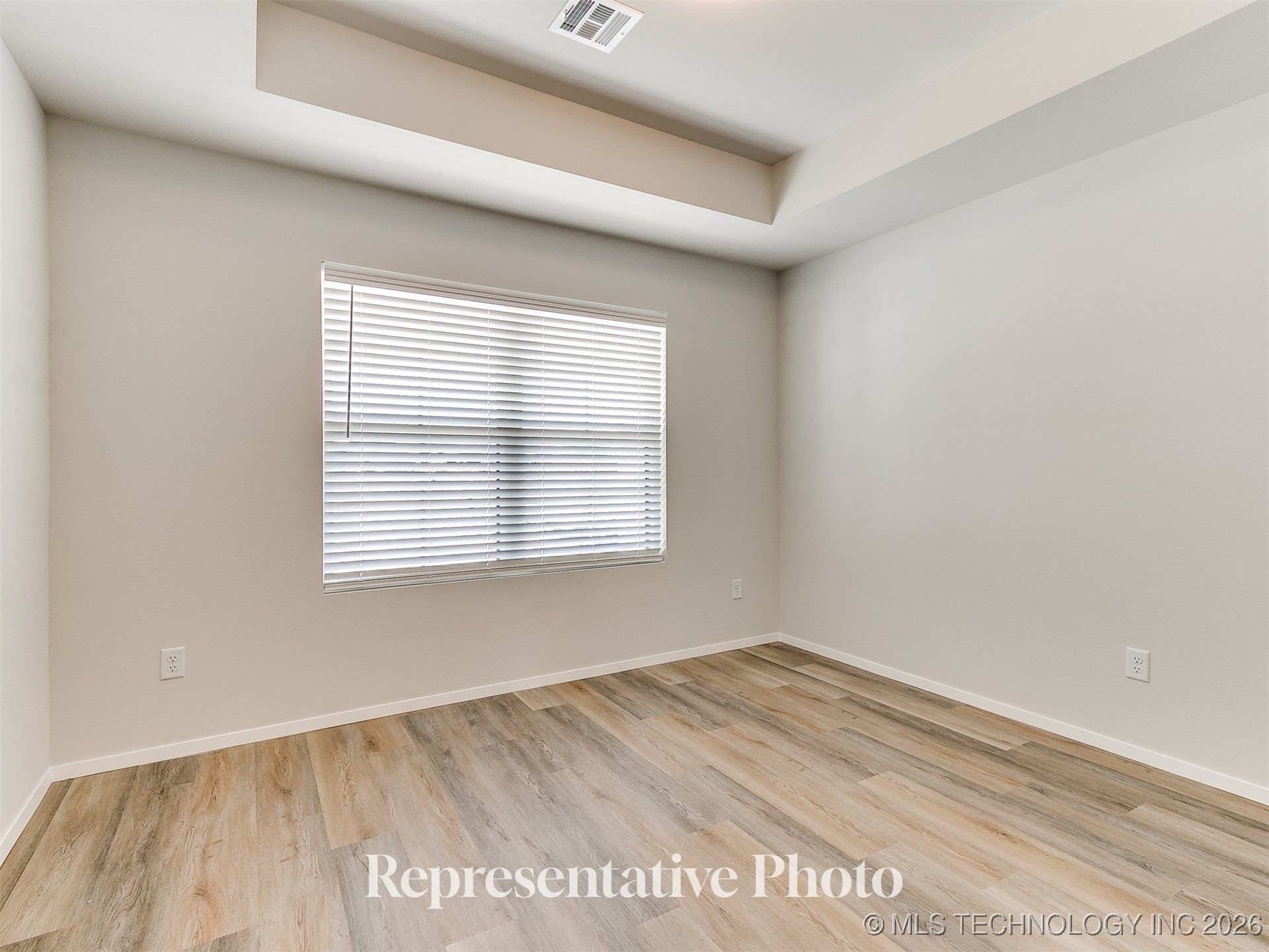 3814 W Laredo Street Property Photo 10