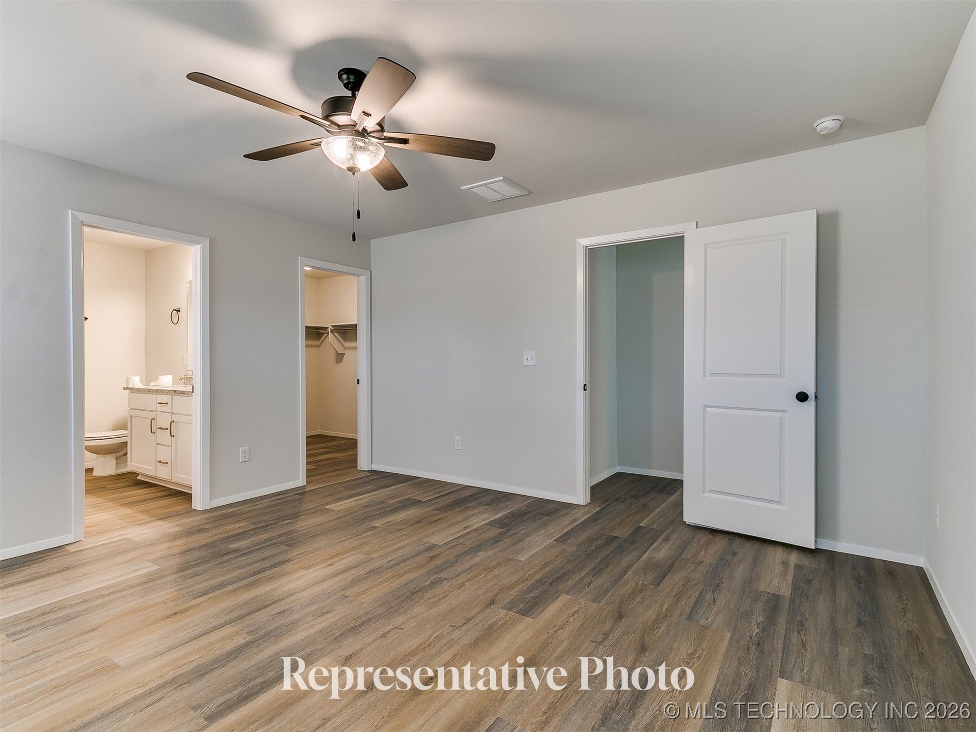 3814 W Laredo Street Property Photo 11