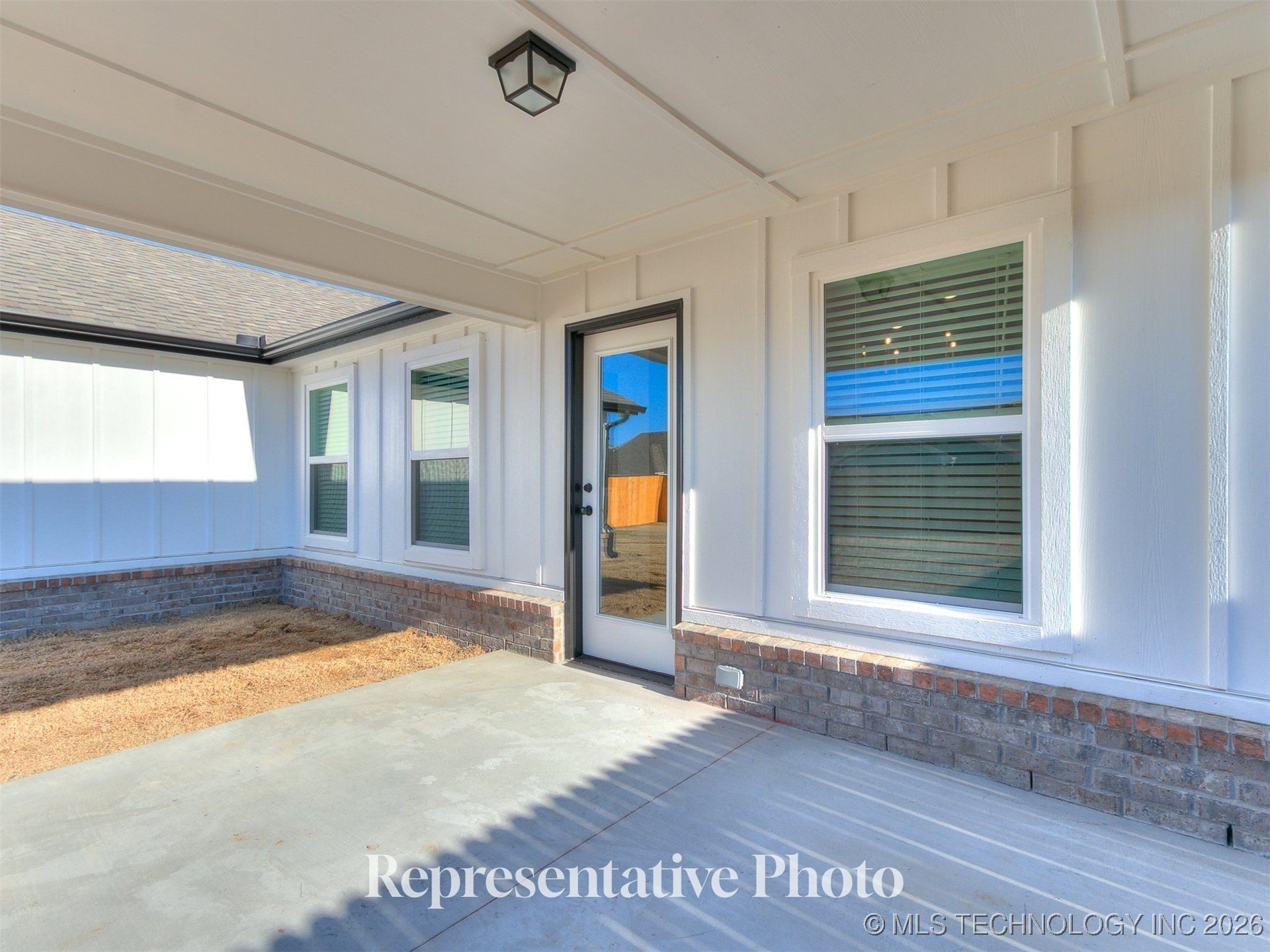 3814 W Laredo Street Property Photo 19