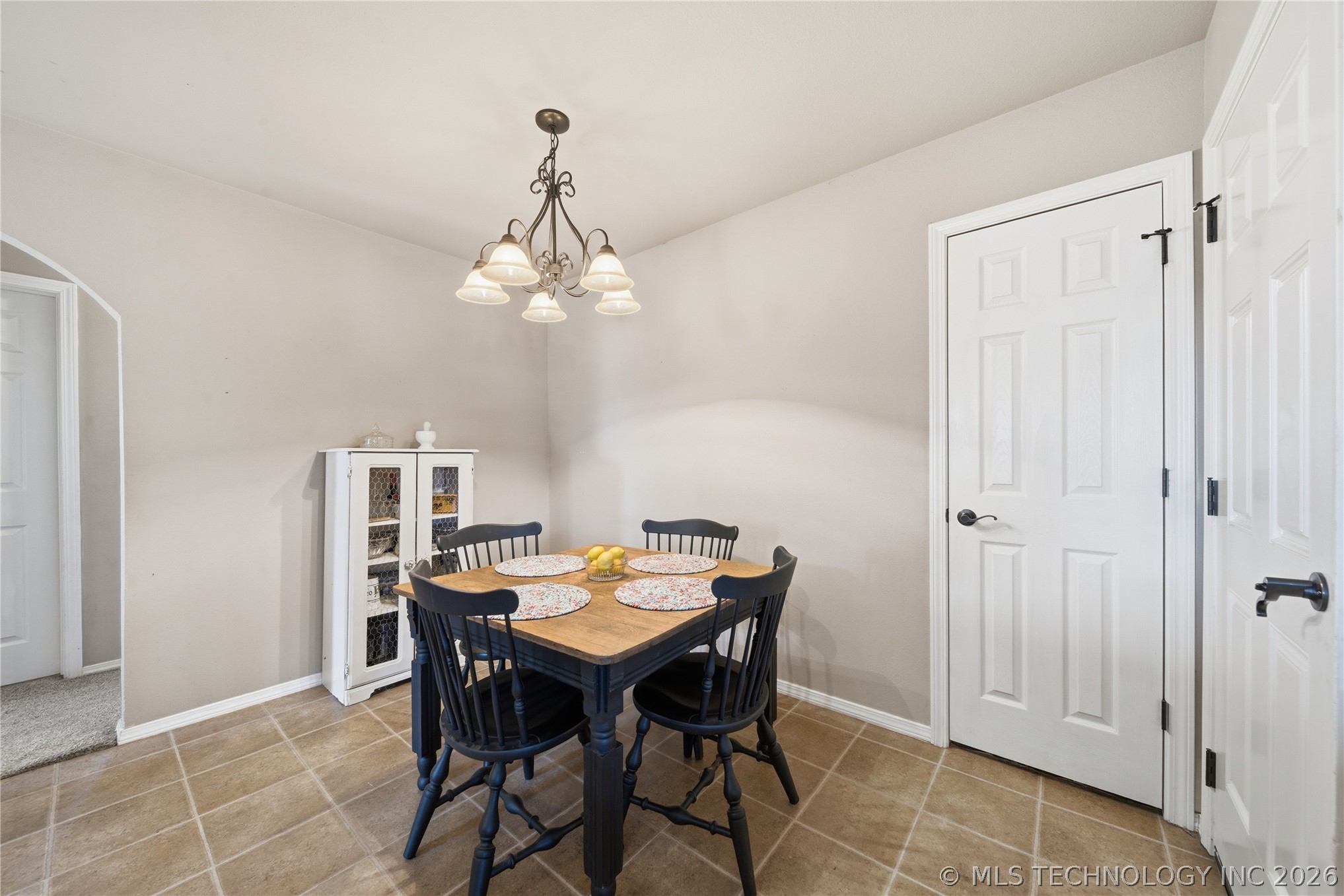 8662 S 262nd East Avenue Property Photo 12