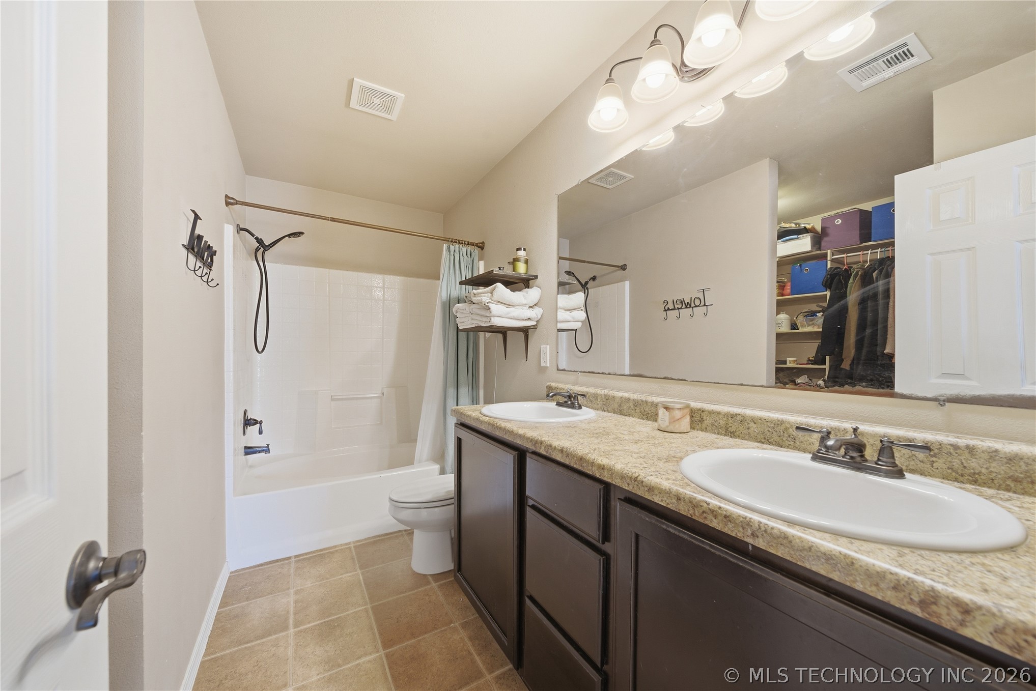 8662 S 262nd East Avenue Property Photo 21