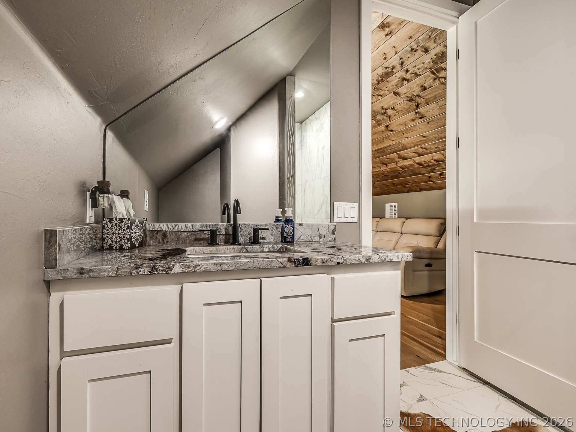 120408 S 4201 Road Property Photo 50