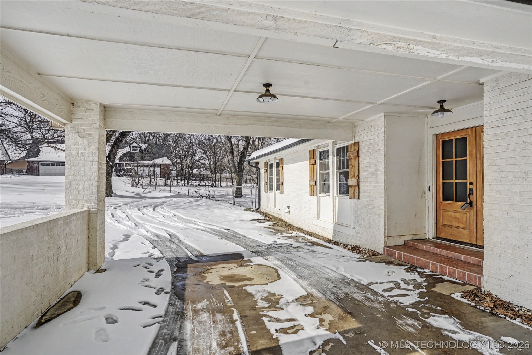 18415 S Hilltop Court Property Photo 3