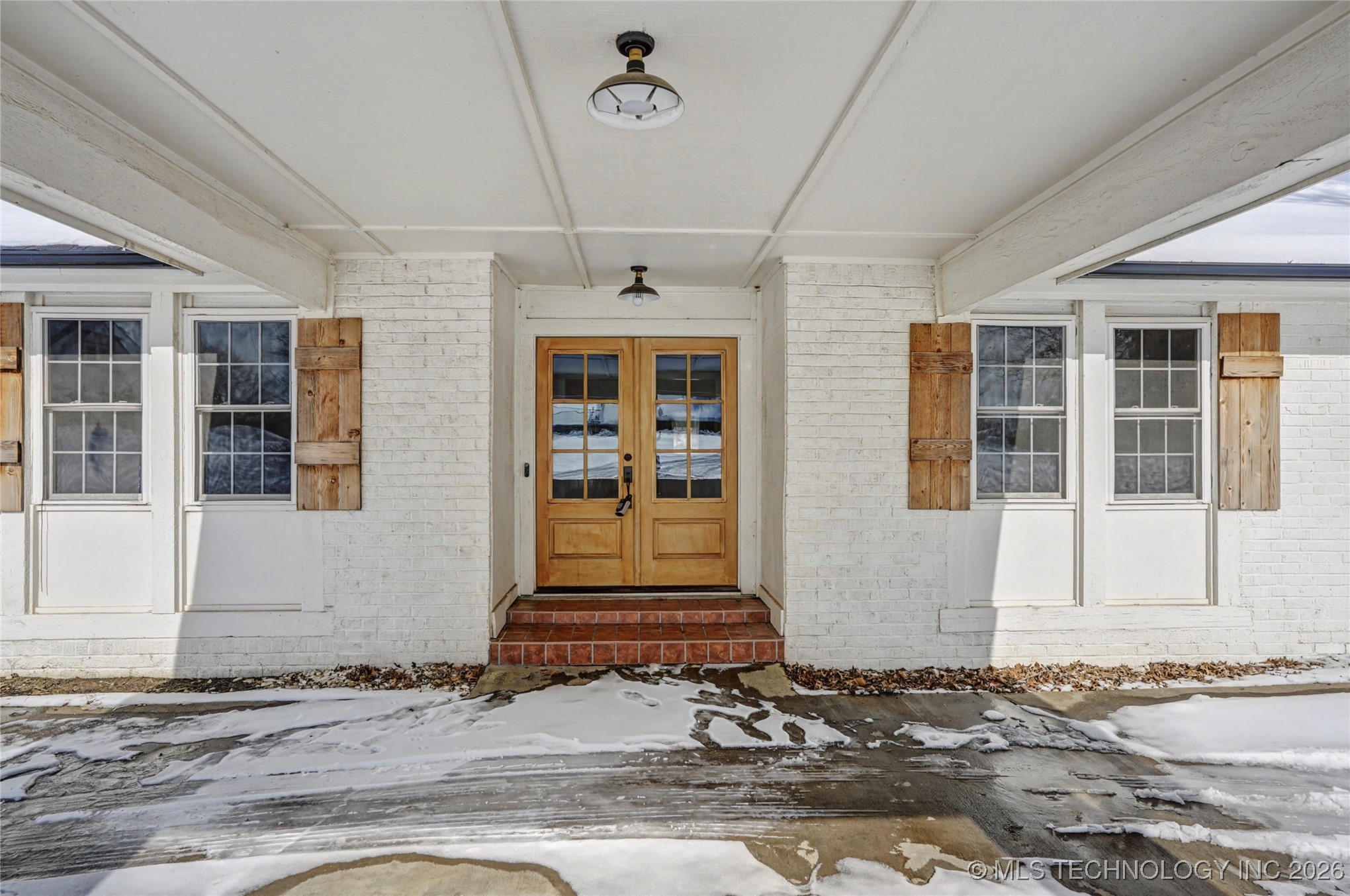 18415 S Hilltop Court Property Photo 4