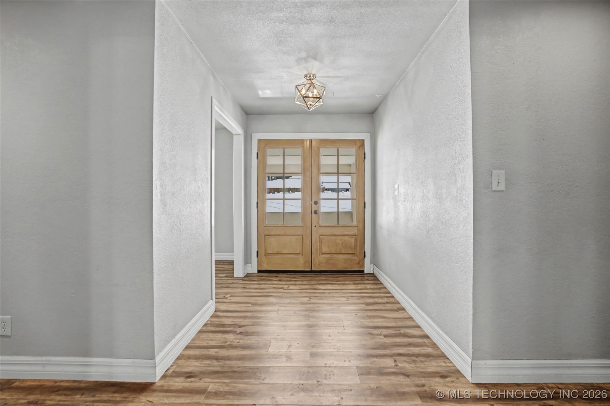 18415 S Hilltop Court Property Photo 5