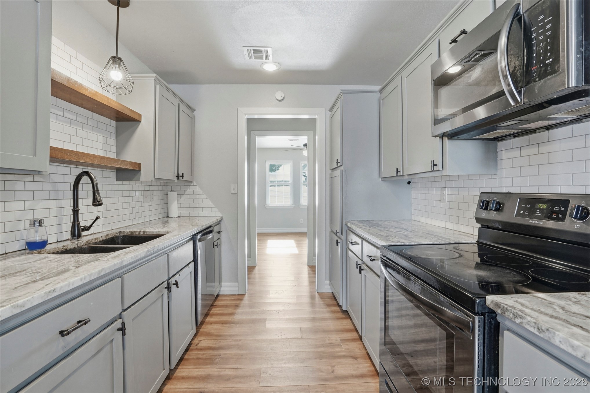 18415 S Hilltop Court Property Photo 15