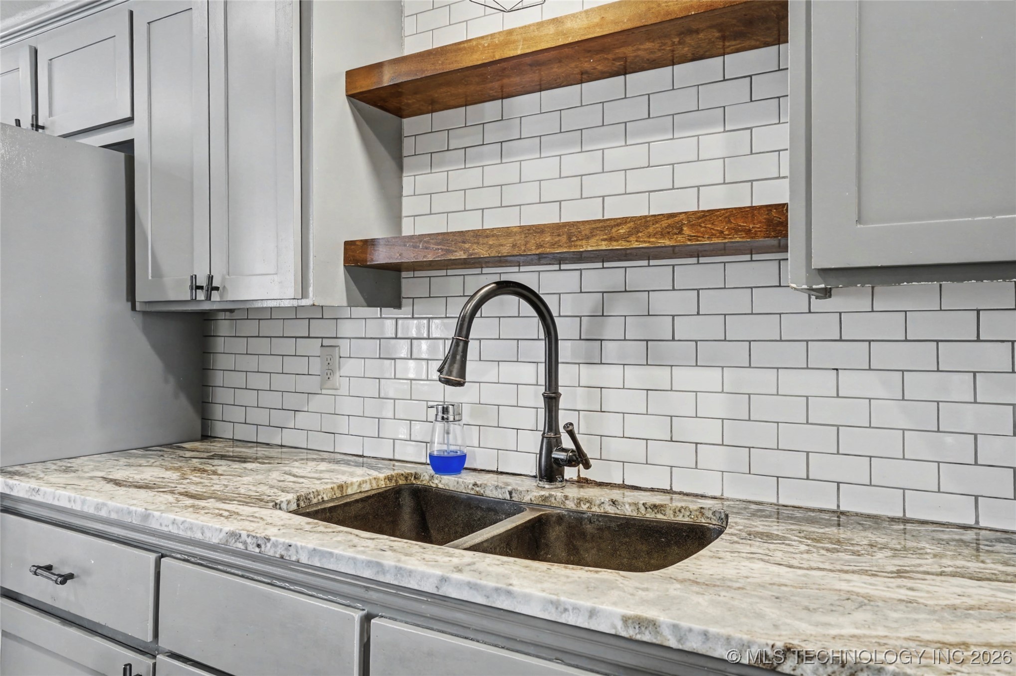 18415 S Hilltop Court Property Photo 17