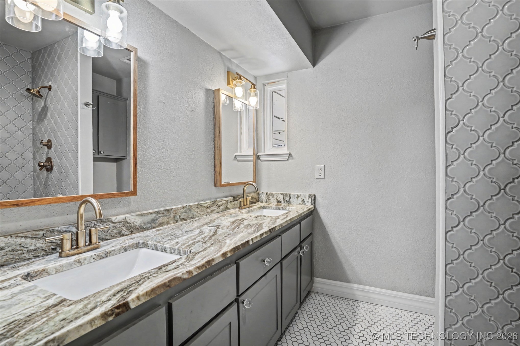 18415 S Hilltop Court Property Photo 24