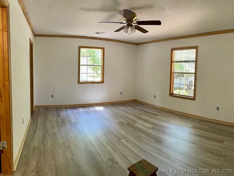 4110 Derrick Street Property Photo 6