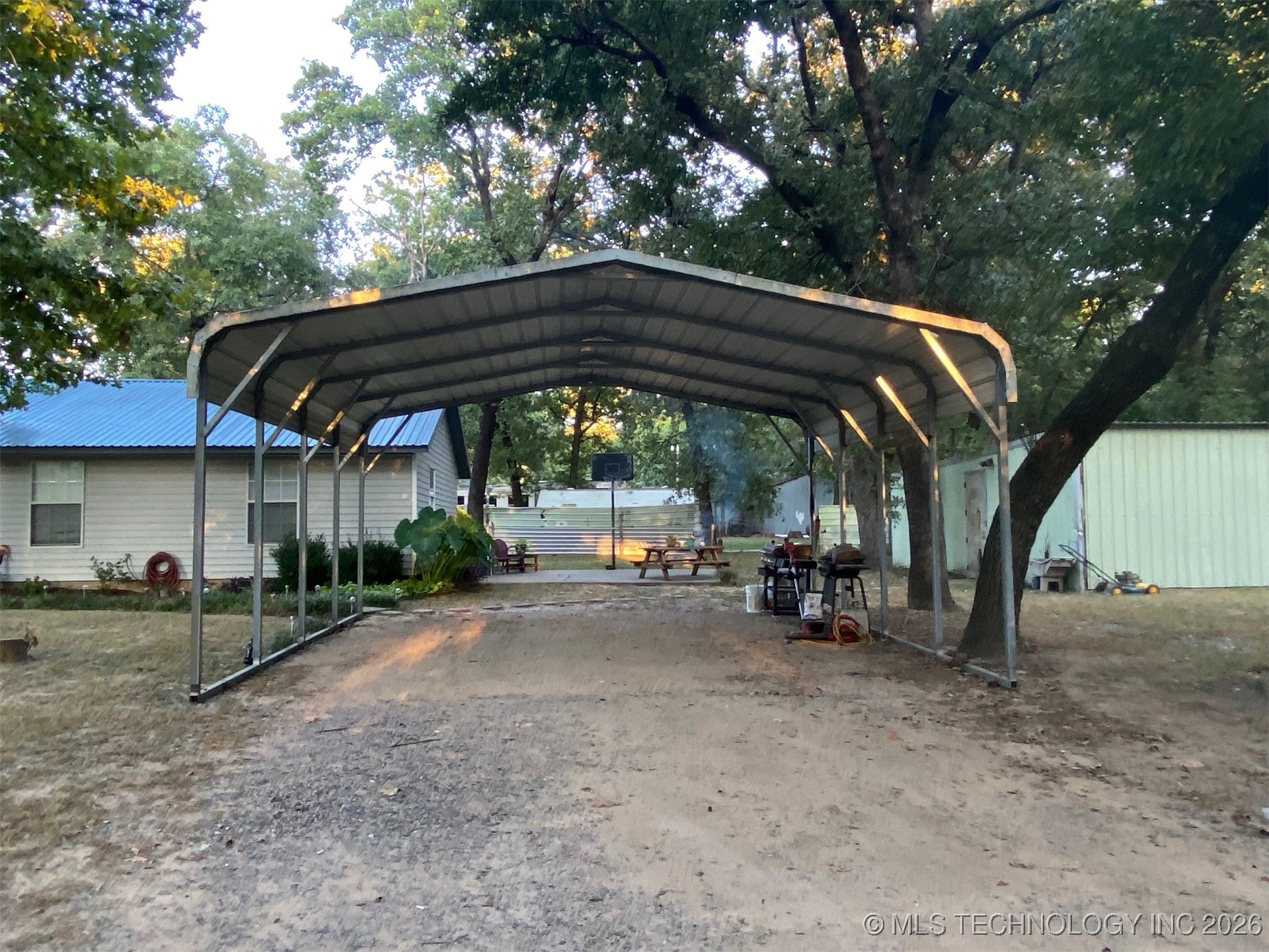 4110 Derrick Street Property Photo 13