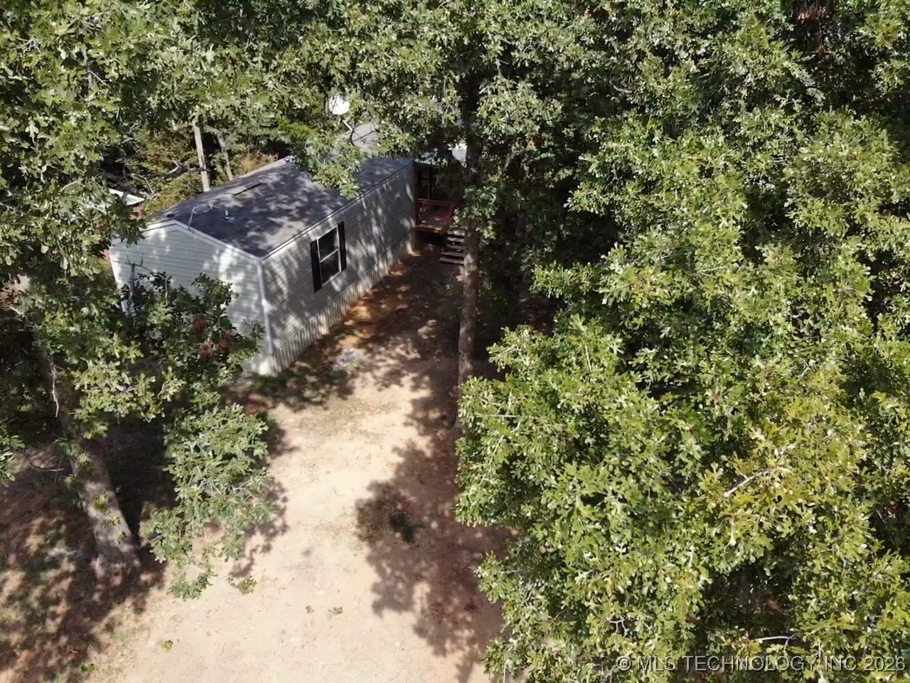 10782 Hickory Property Photo 3