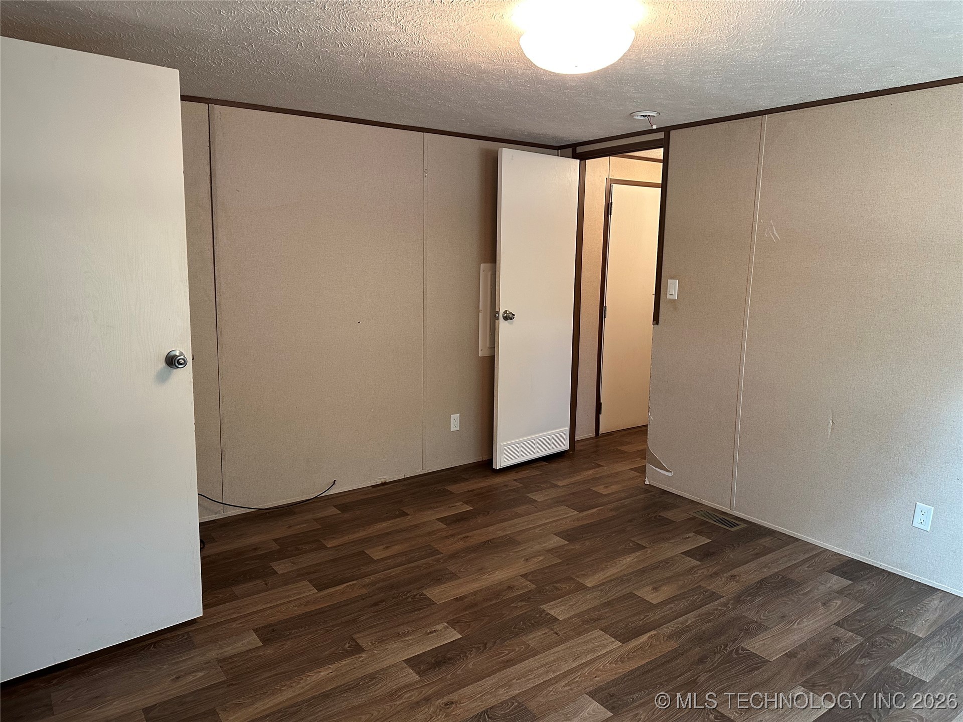 10782 Hickory Property Photo 10