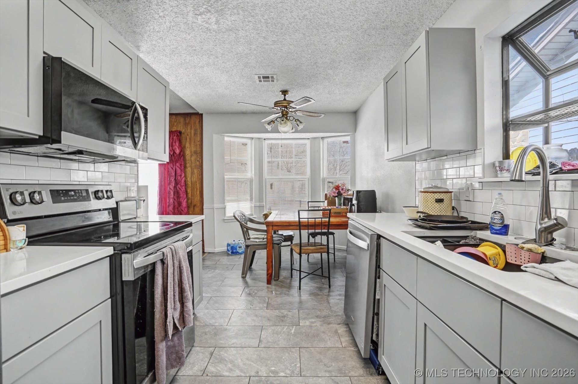 3356 S 142nd East Avenue Property Photo 12