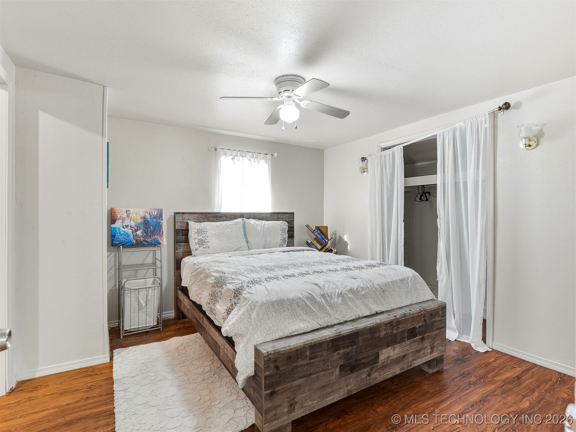 1215 E Beverly Property Photo 15