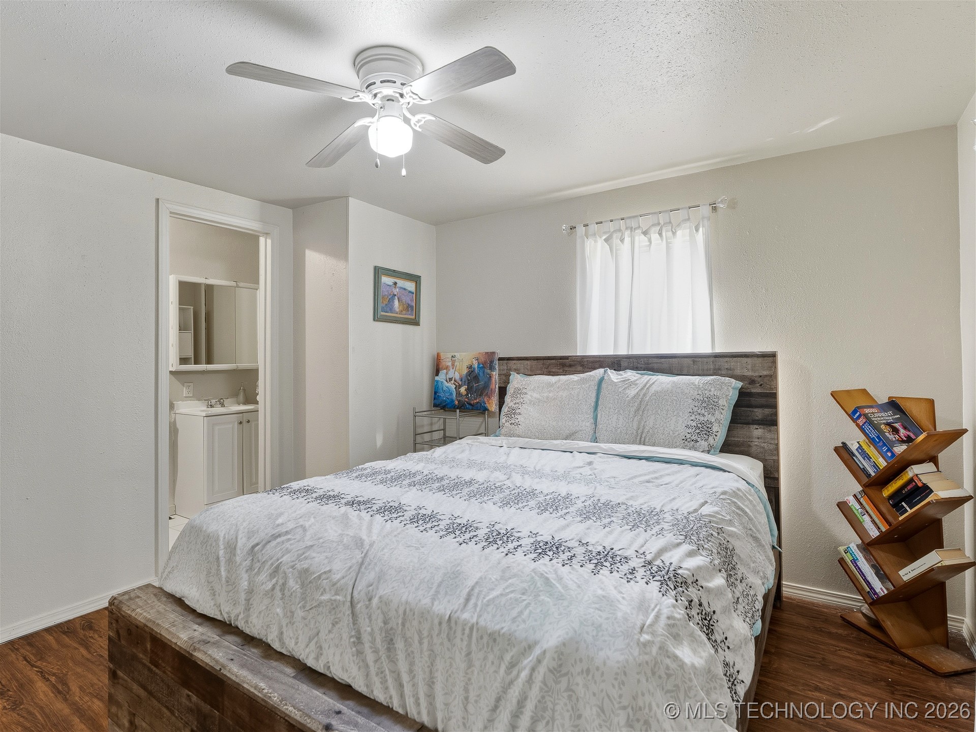 1215 E Beverly Property Photo 16