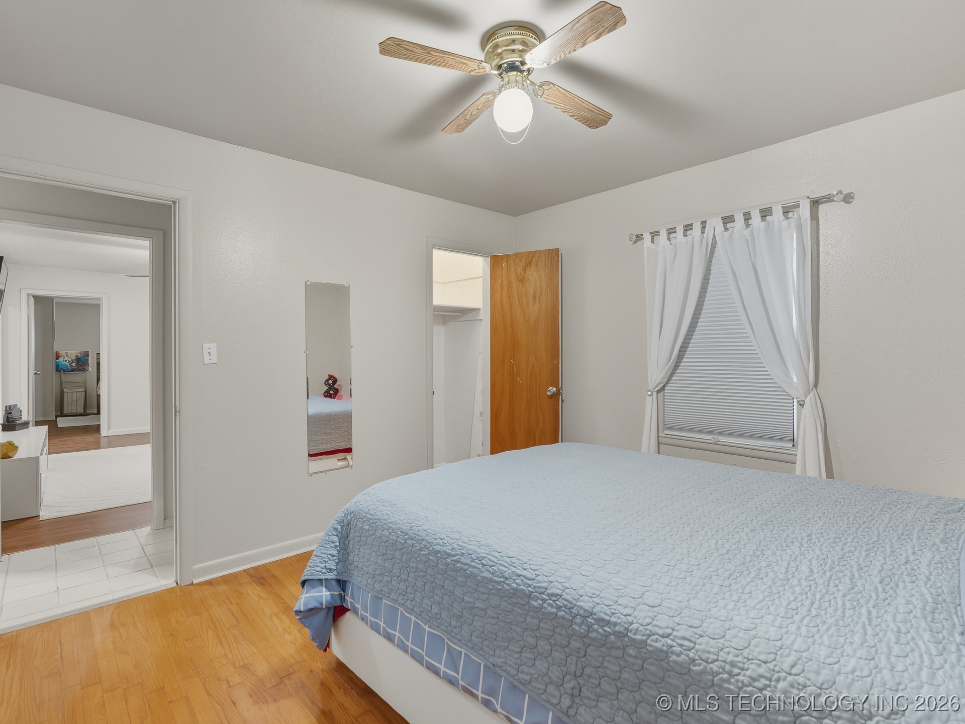 1215 E Beverly Property Photo 20