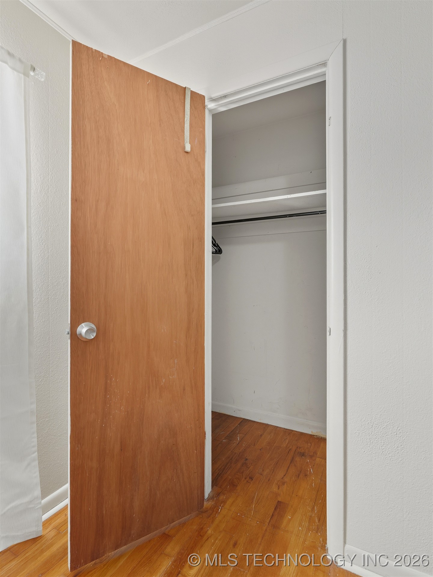 1215 E Beverly Property Photo 26