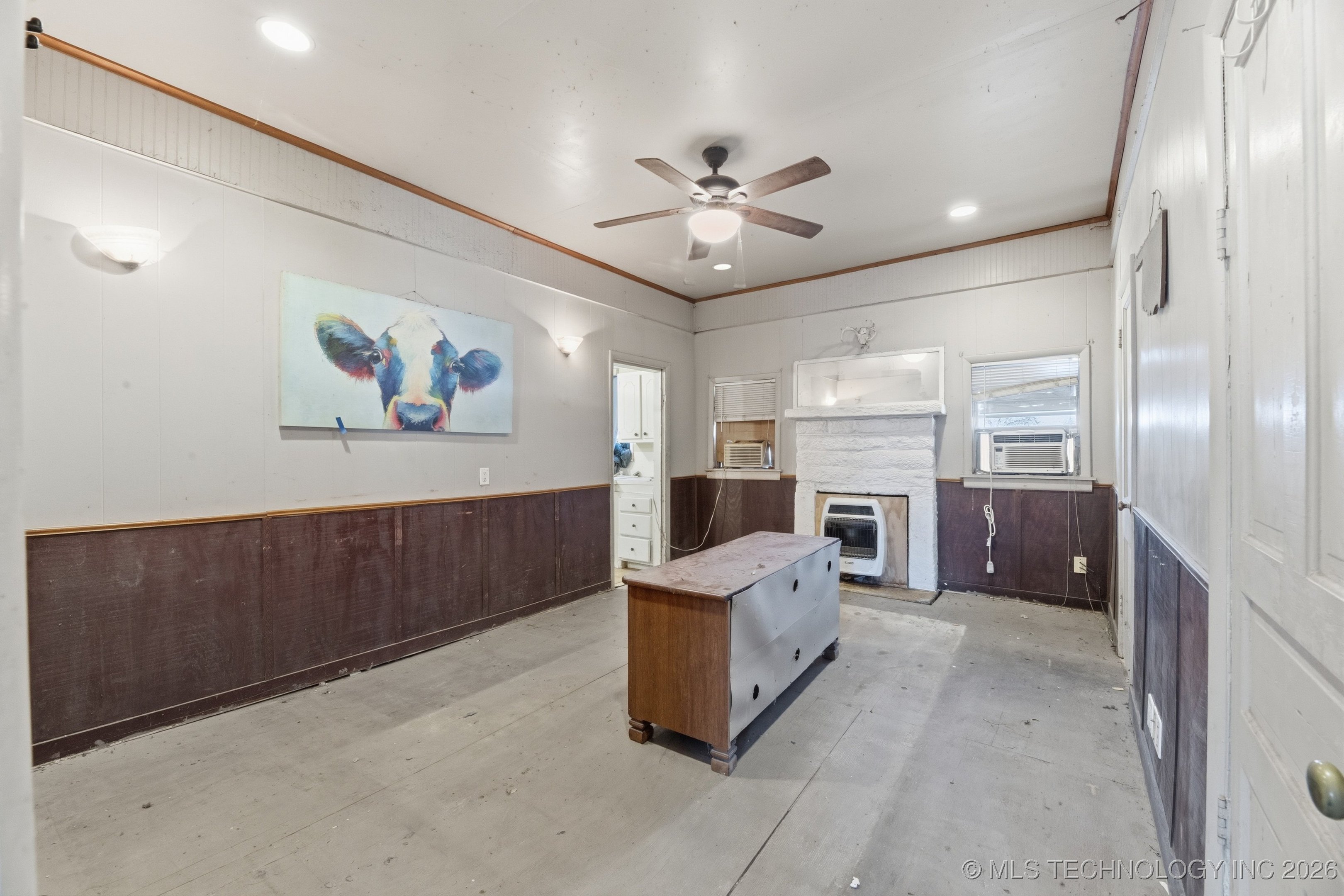 205 S Locust Street Property Photo 13