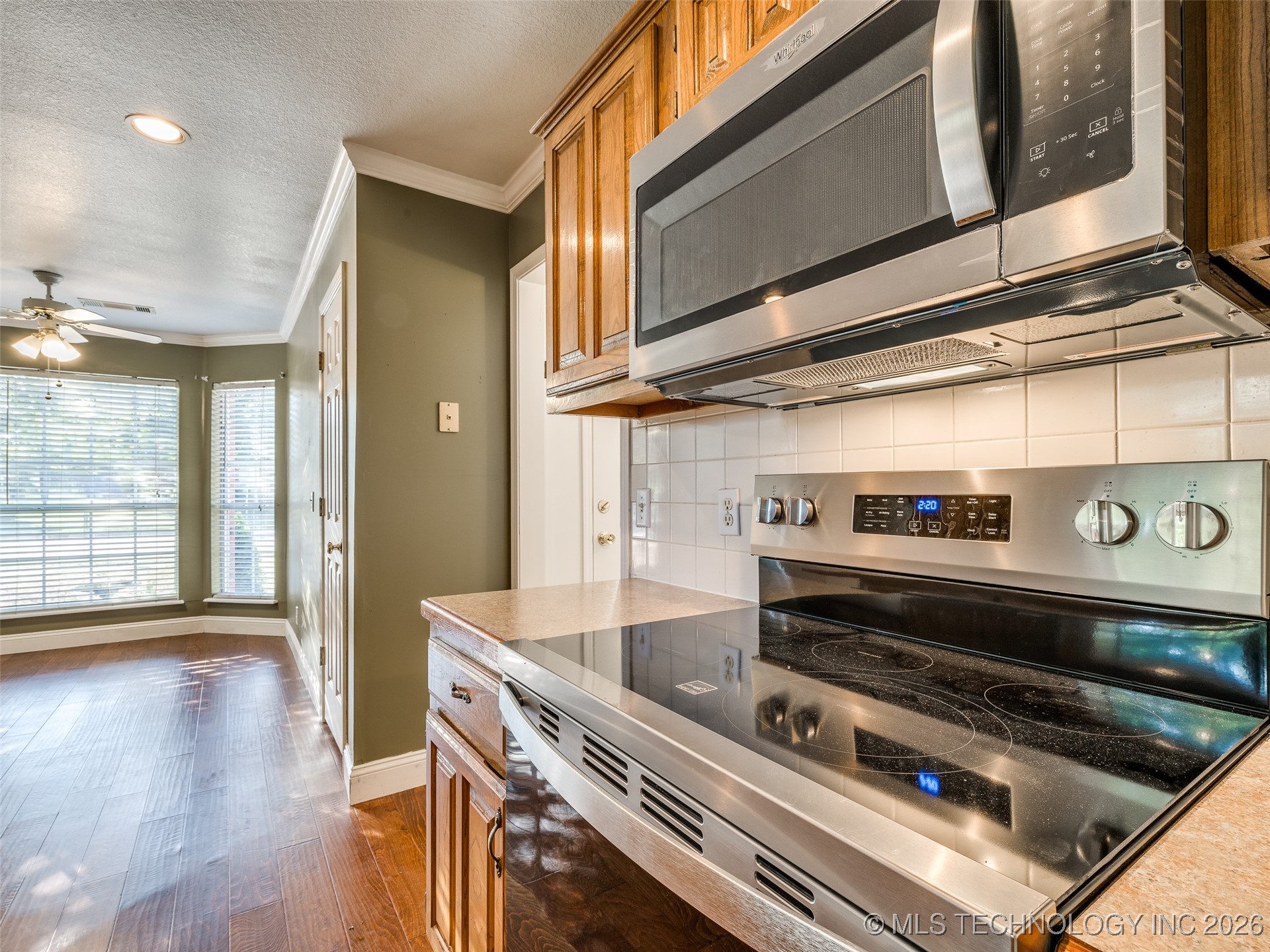 4717 S Ash Avenue Property Photo 17