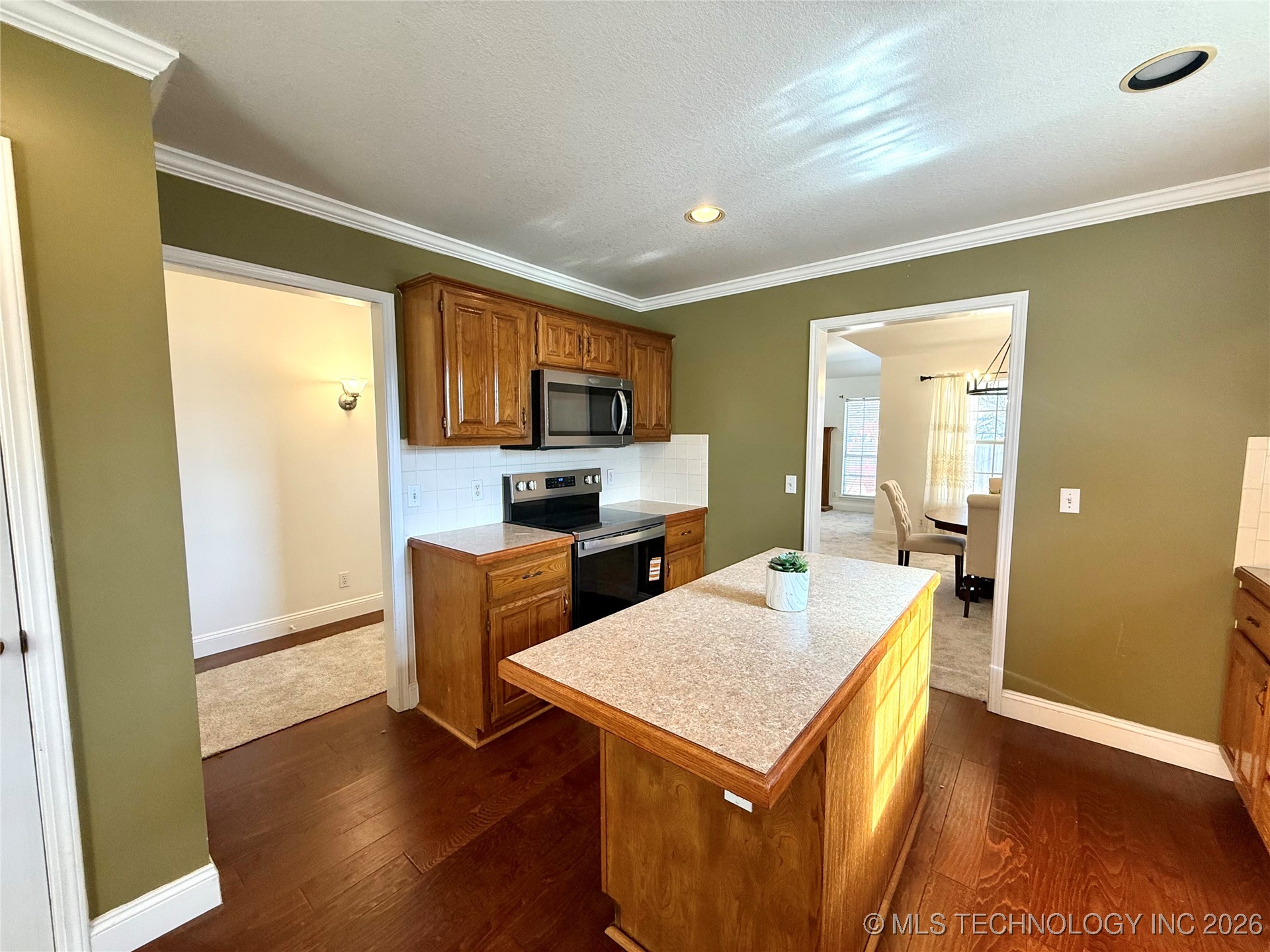 4717 S Ash Avenue Property Photo 21