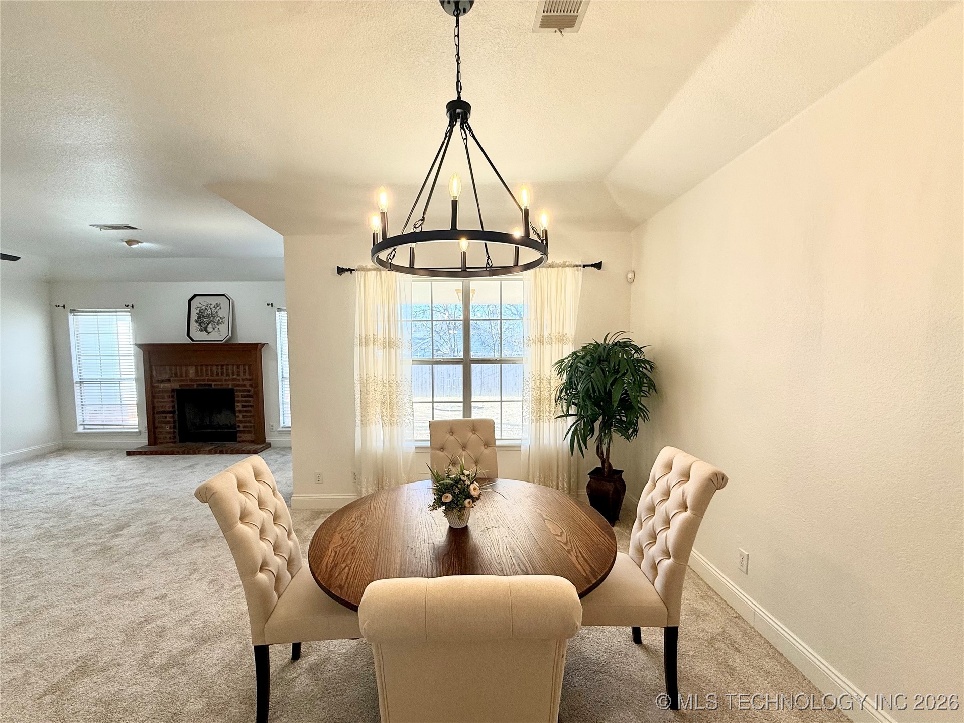 4717 S Ash Avenue Property Photo 23