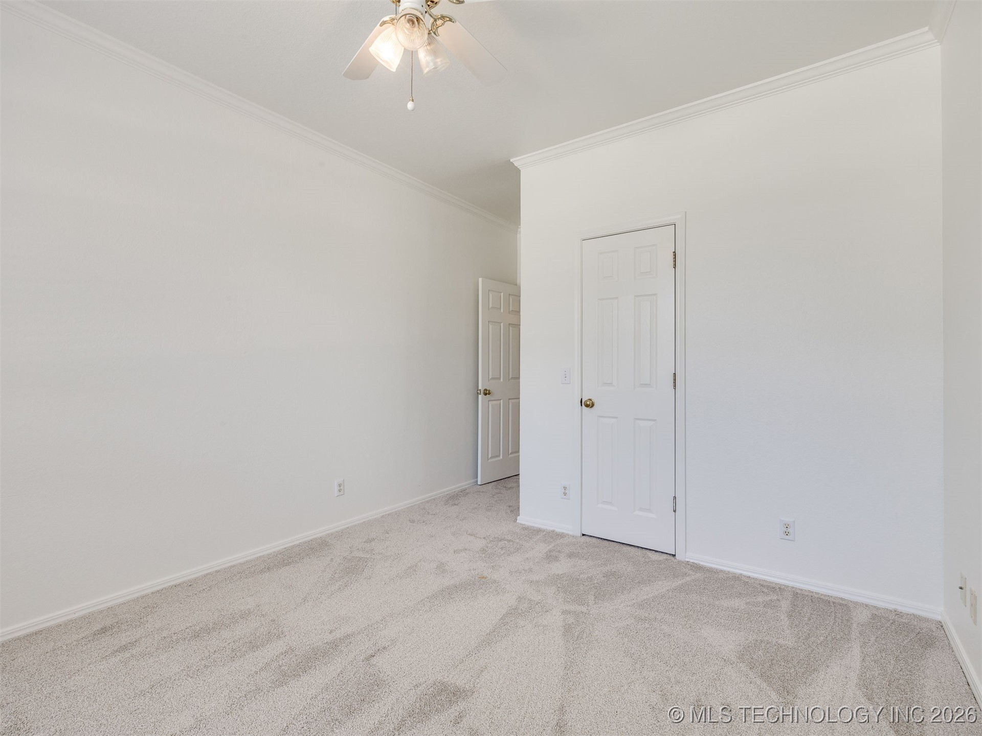 4717 S Ash Avenue Property Photo 36