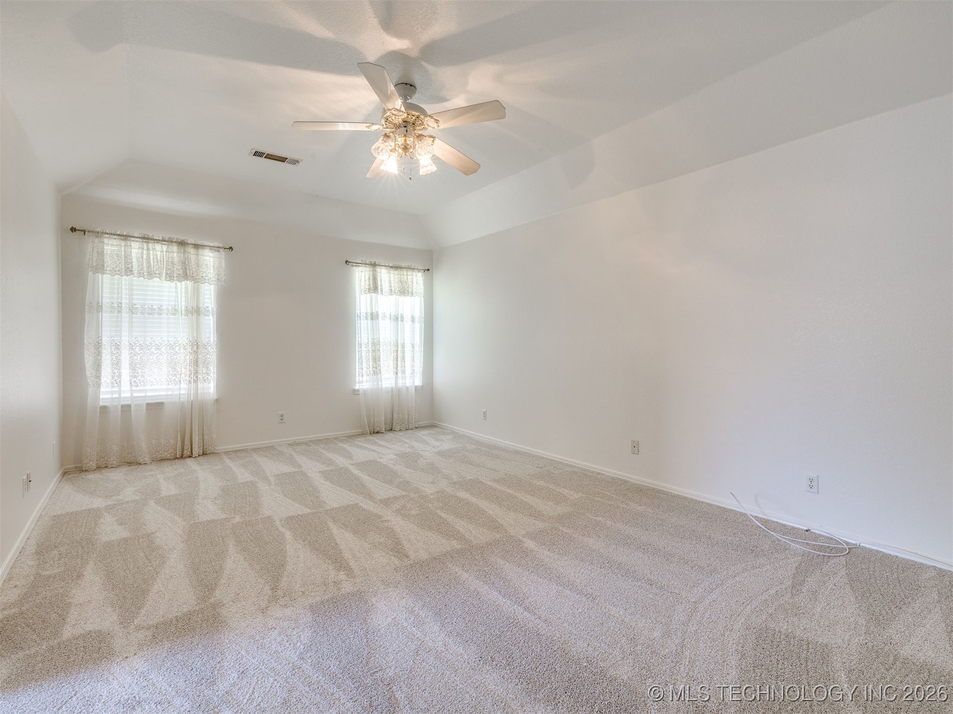 4717 S Ash Avenue Property Photo 43