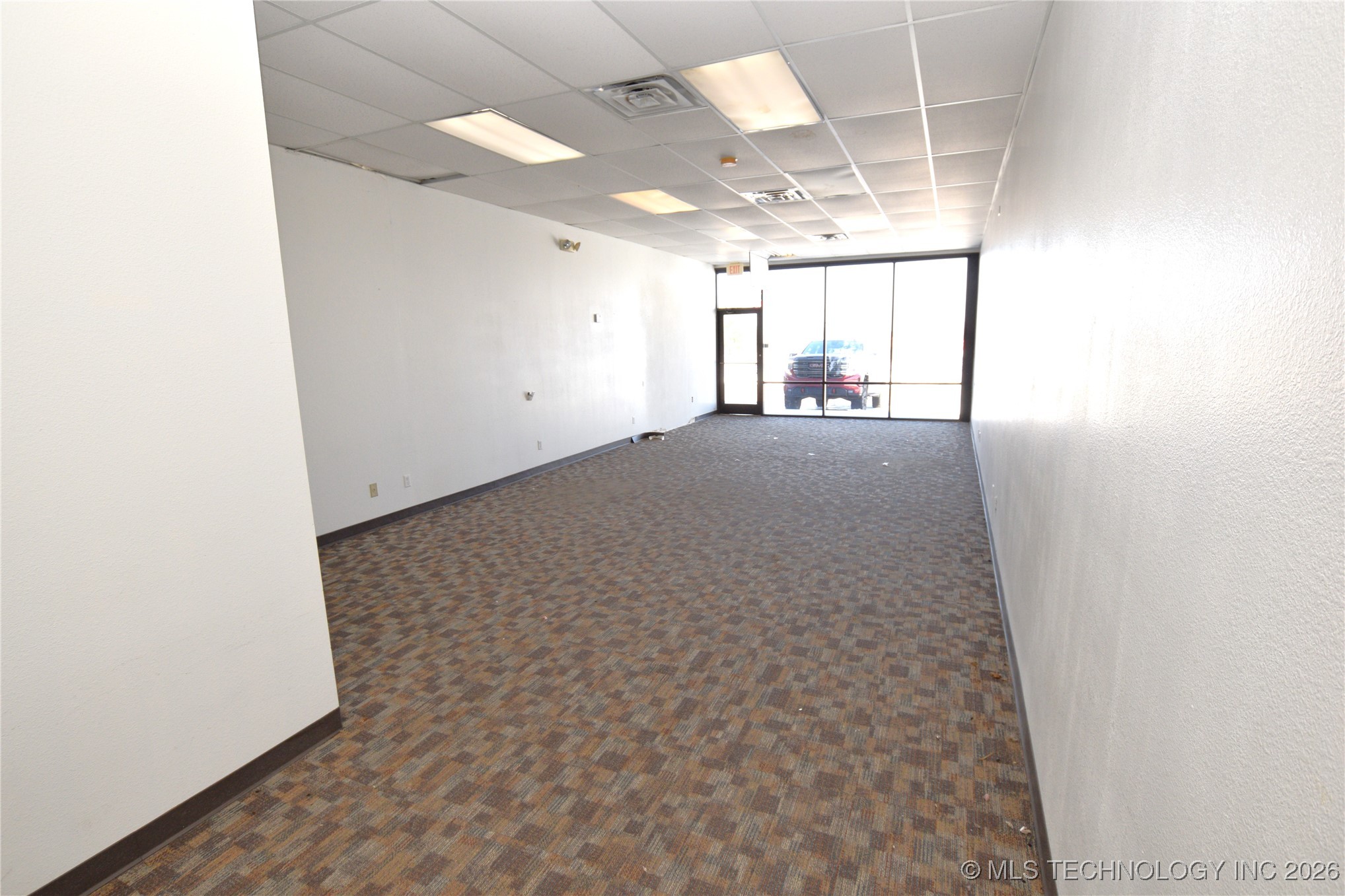 83621 S Highway 59 Property Photo 7