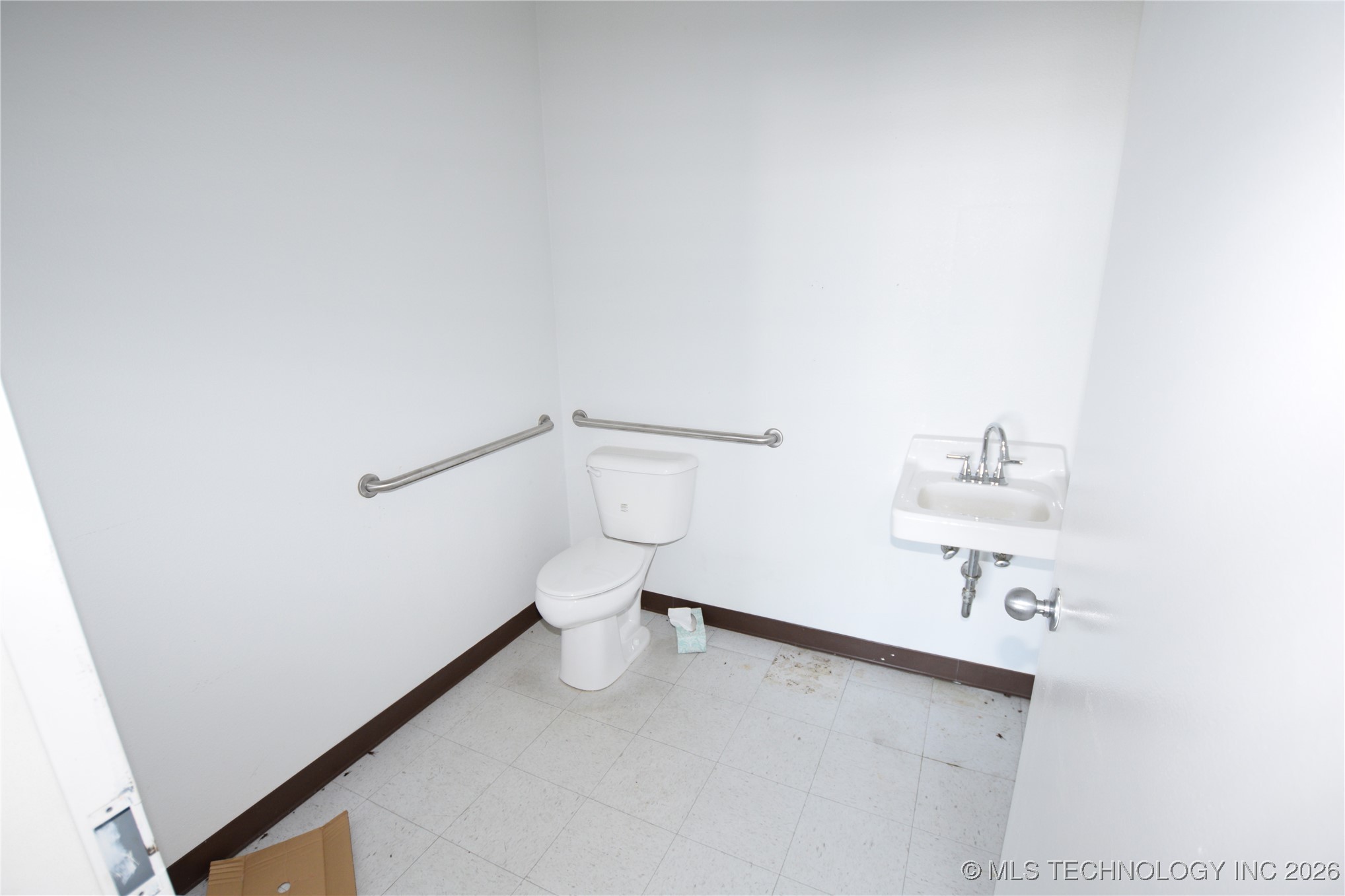 83621 S Highway 59 Property Photo 11