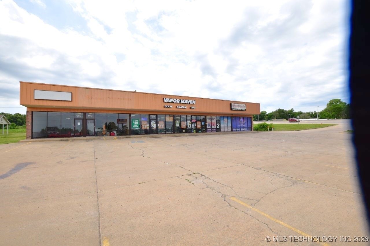 83621 S Highway 59 Property Photo 26