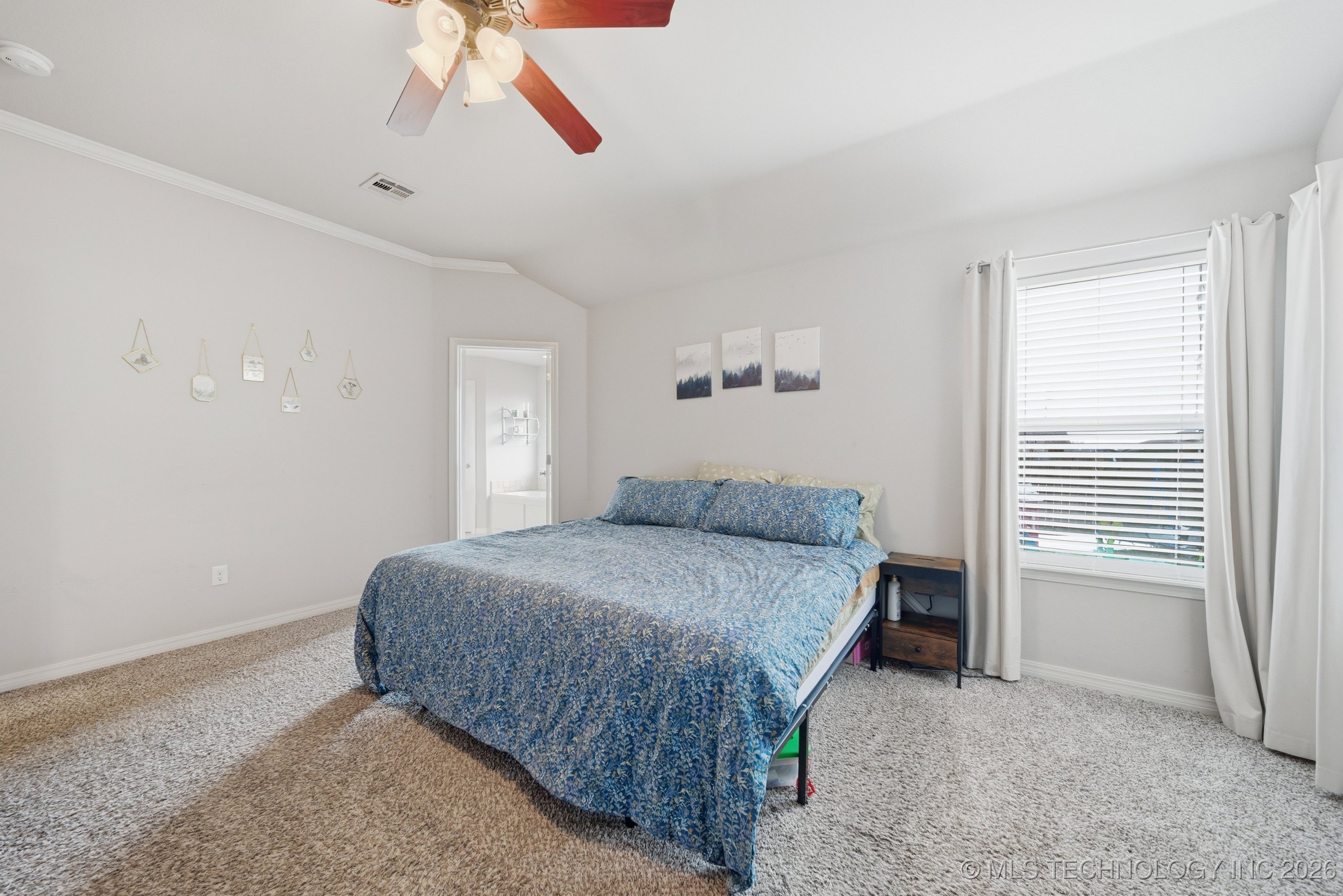 508 E Grant Place Property Photo 16