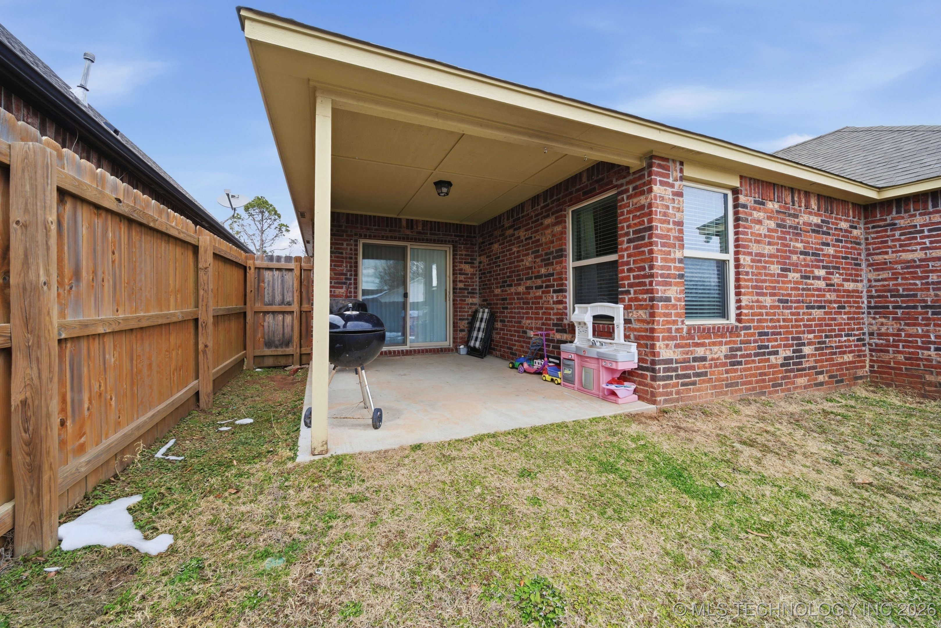 508 E Grant Place Property Photo 27