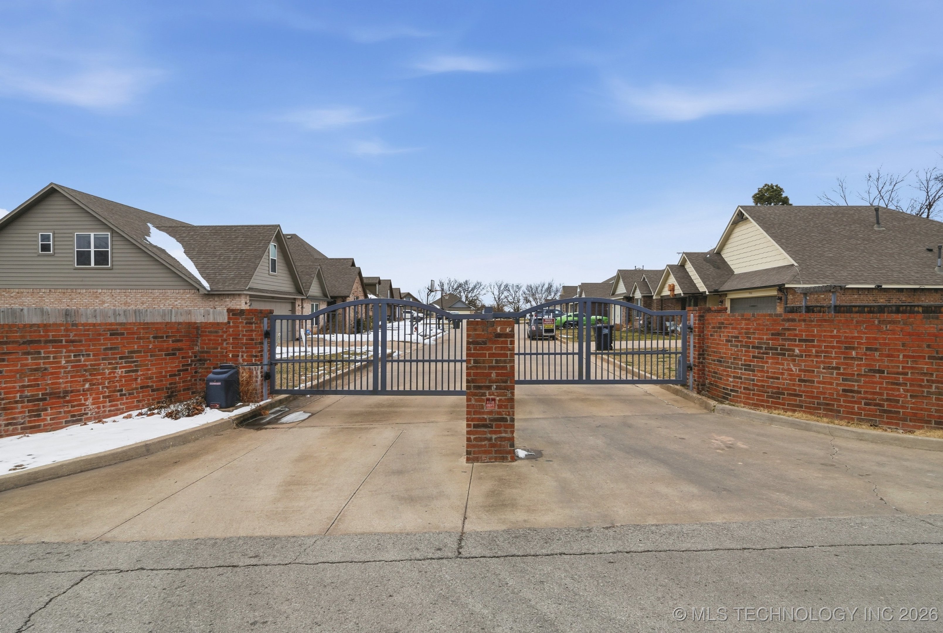 508 E Grant Place Property Photo 28