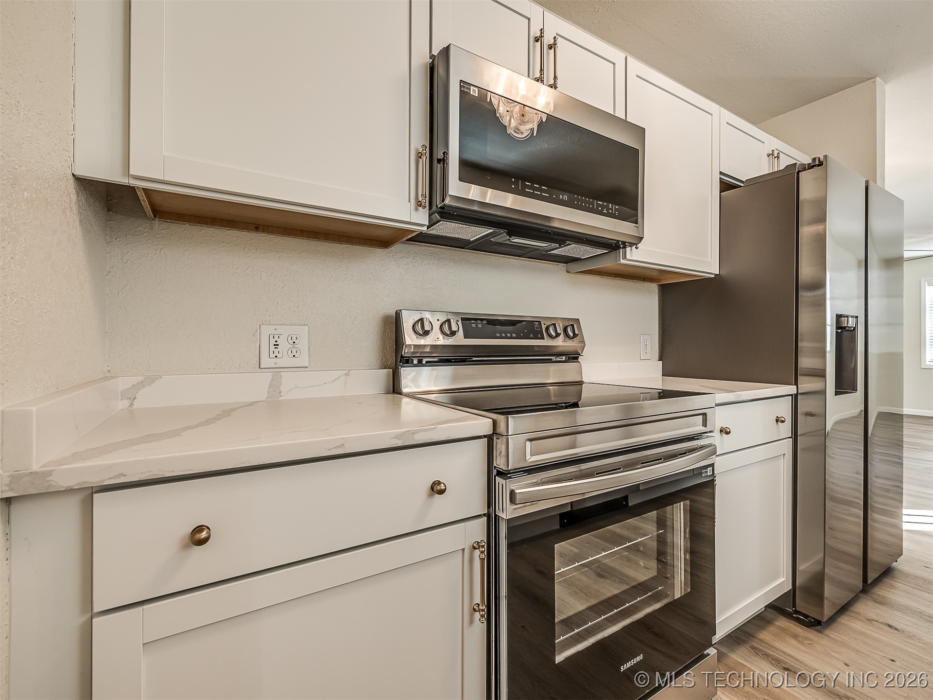 713 W Atlanta Place Property Photo 17