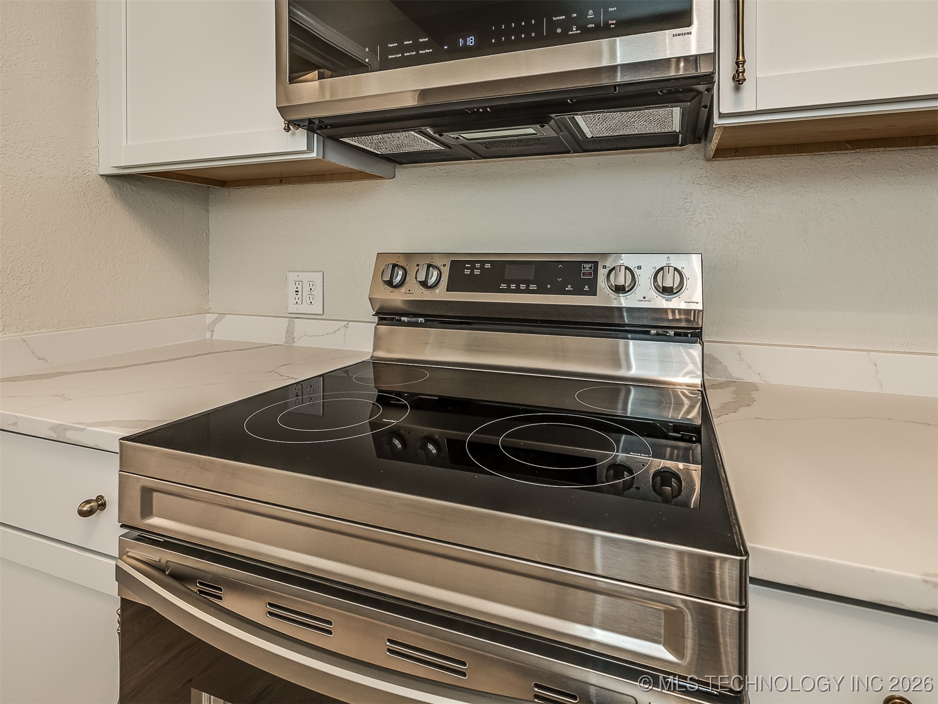 713 W Atlanta Place Property Photo 18