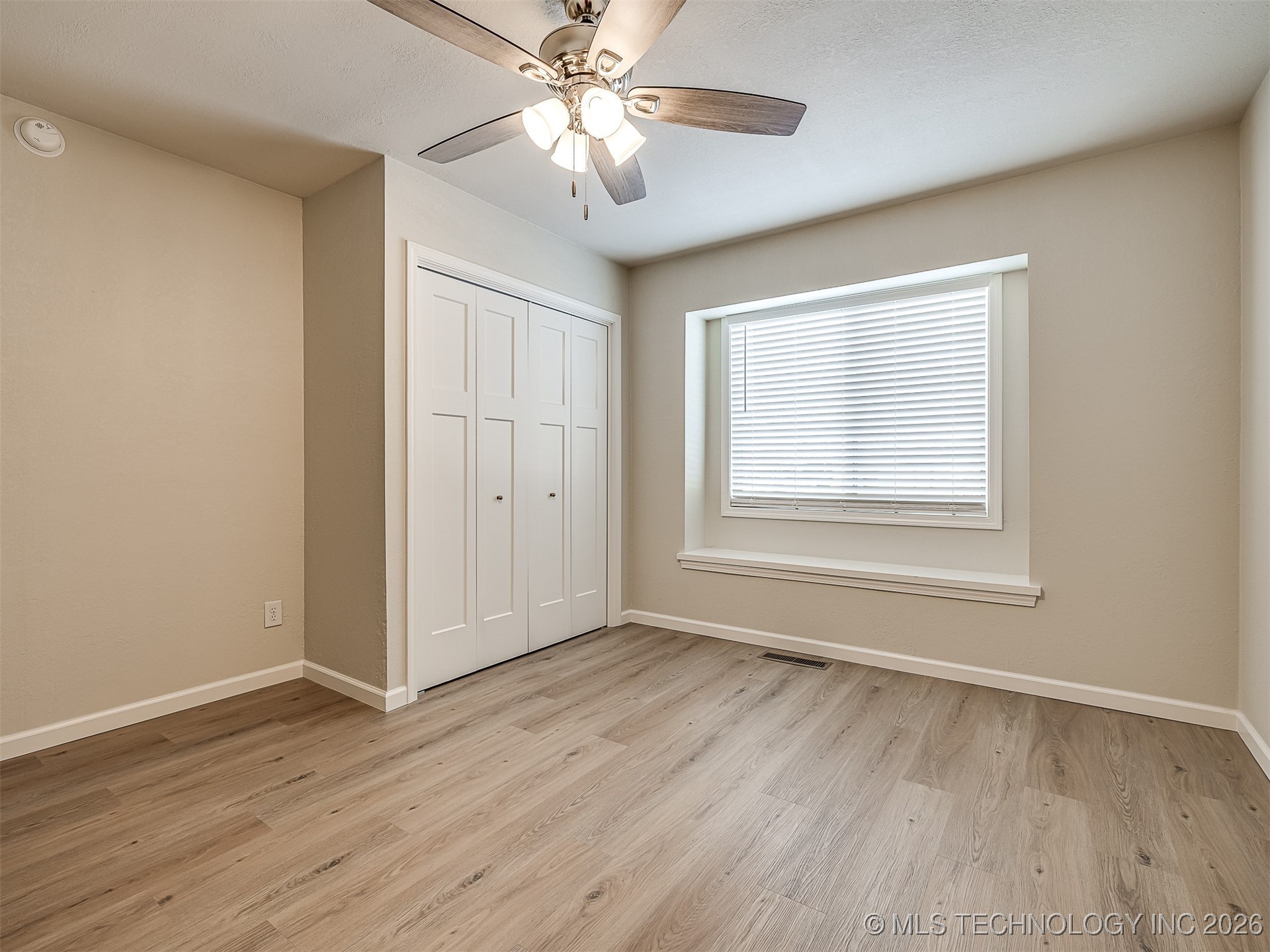 713 W Atlanta Place Property Photo 25