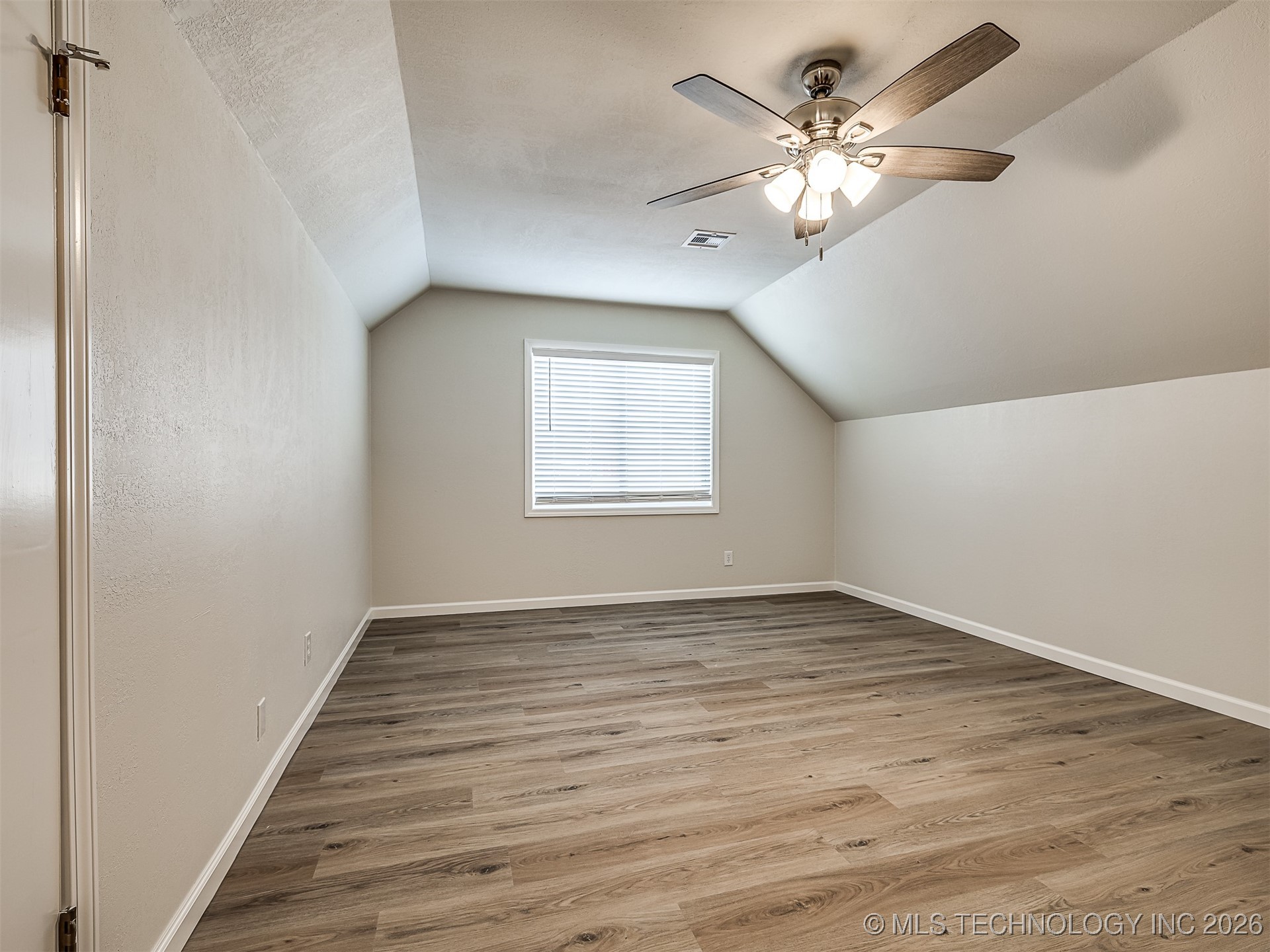 713 W Atlanta Place Property Photo 29