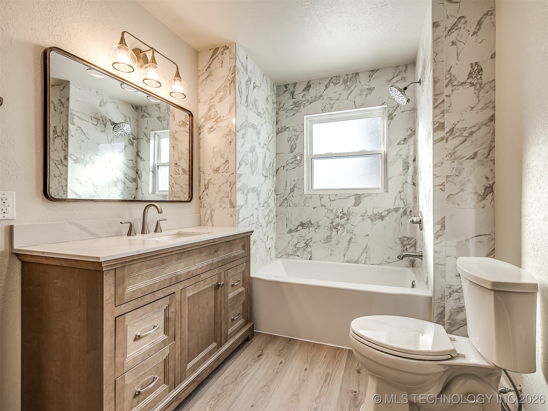 713 W Atlanta Place Property Photo 31